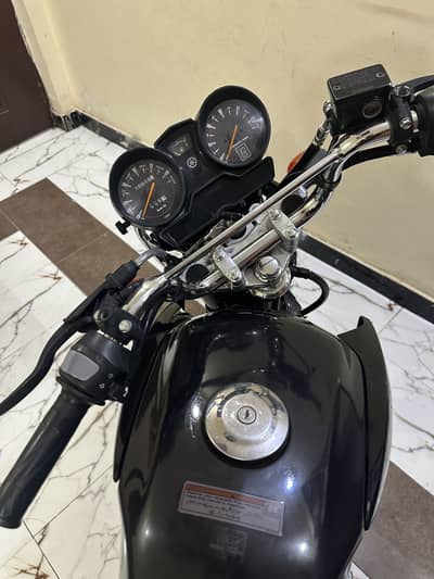Yamaha ybr125g 2025