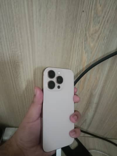 Apple iPhone 16 Pro