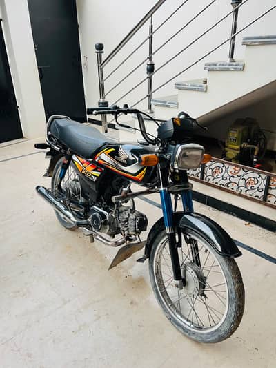 Honda CD 70 2022 Black Color