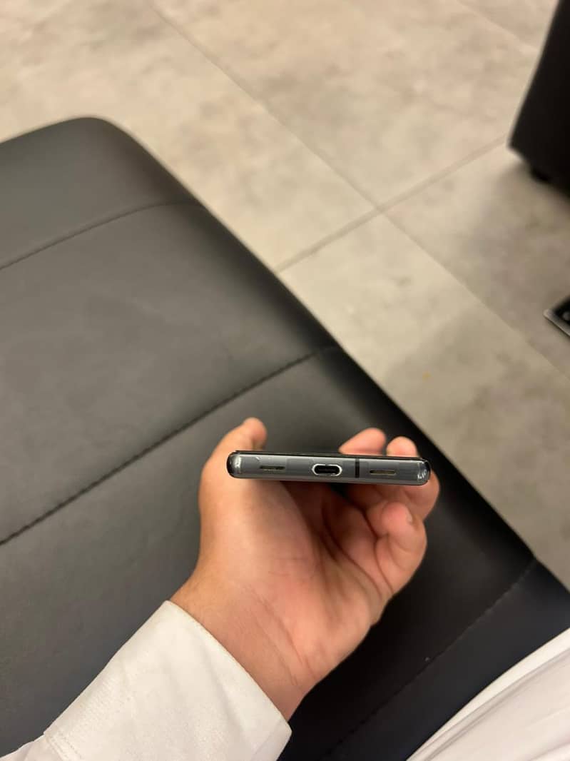 Google Pixel 7a 4