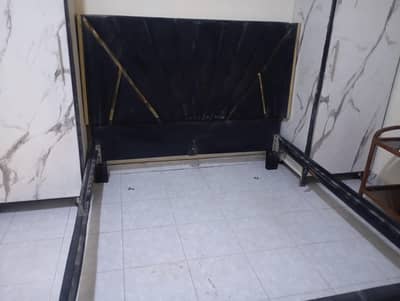 urgent poshish bed for sale