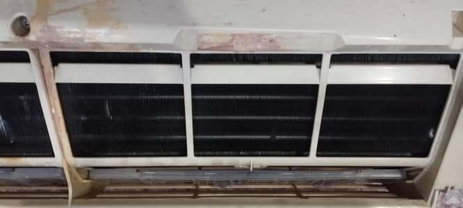Mitsubishi Brand Split AC having 1.5 Ton capacity