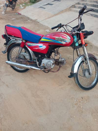 Selling unique CD 70 2018 model