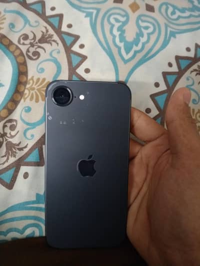 Apple iPhone 16e