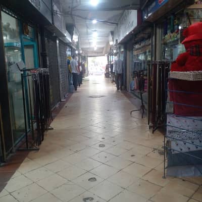 Model Town Link Road location hot available for rent