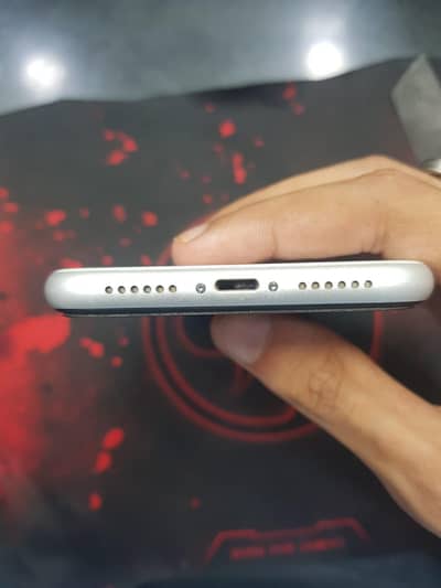 Apple iPhone XR