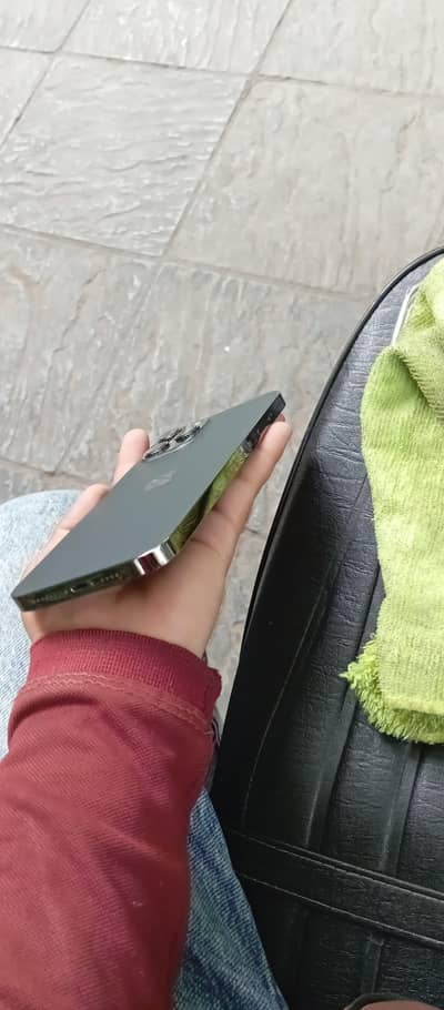 Apple iPhone 12 Pro Max non PTA condition 10 by 10 ha bypass ha