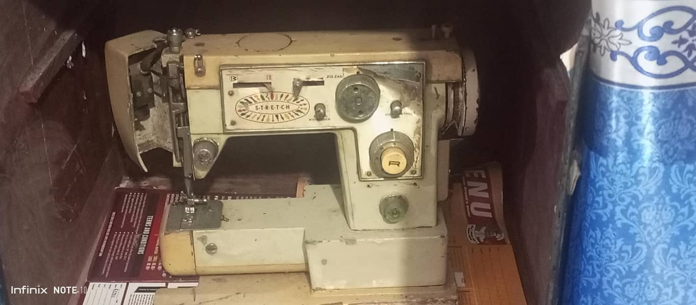 sewing machine 5