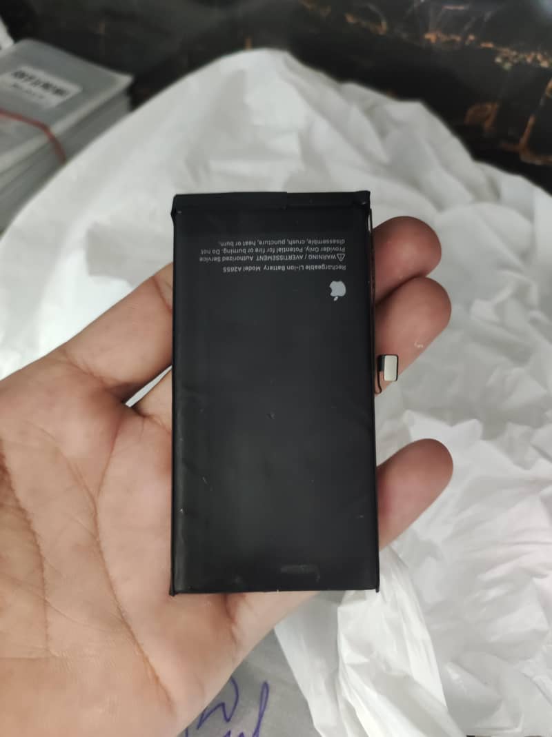 Apple iPhone 13 4
