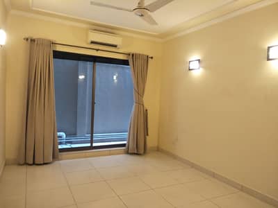 Brand New 5 Bed House With Green Lawn For Rent In F-11 For Rent