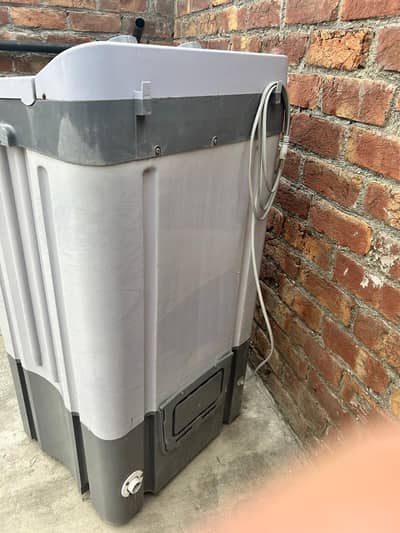 izome dryer 6 month used