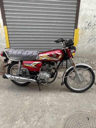 Honda 125 Red 2025 Model Lush Condition