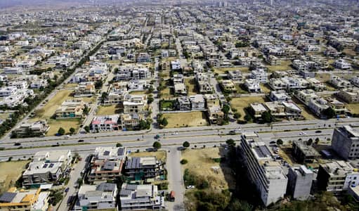 1kanal south face level plot heighted street sec F DHA 2 for sale