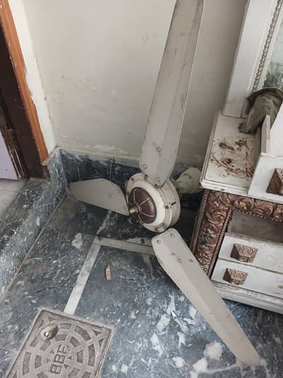 ceiling fan