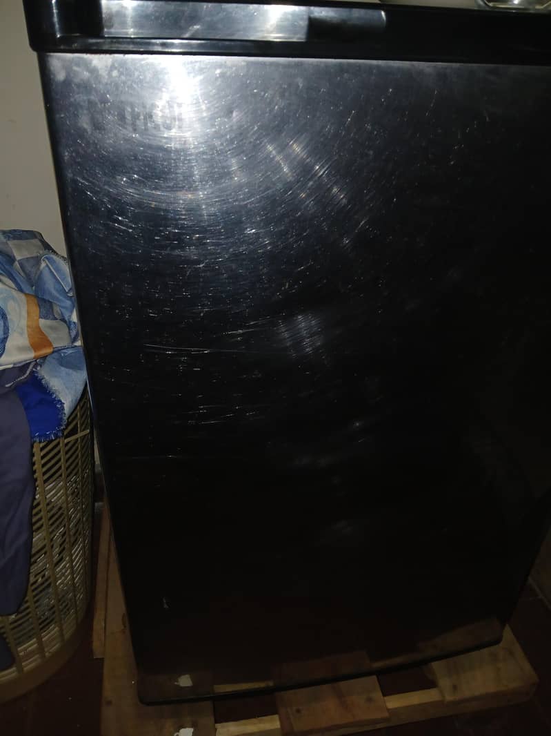 Small freezer 0