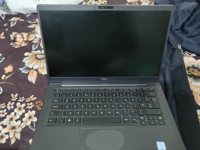 Dell i5 8gen 8gb/256gb all okay