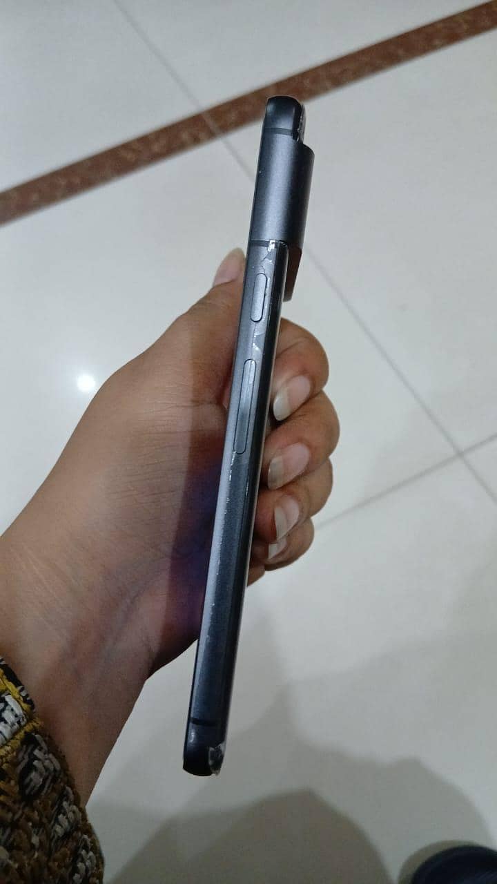 Google Pixel 8 3