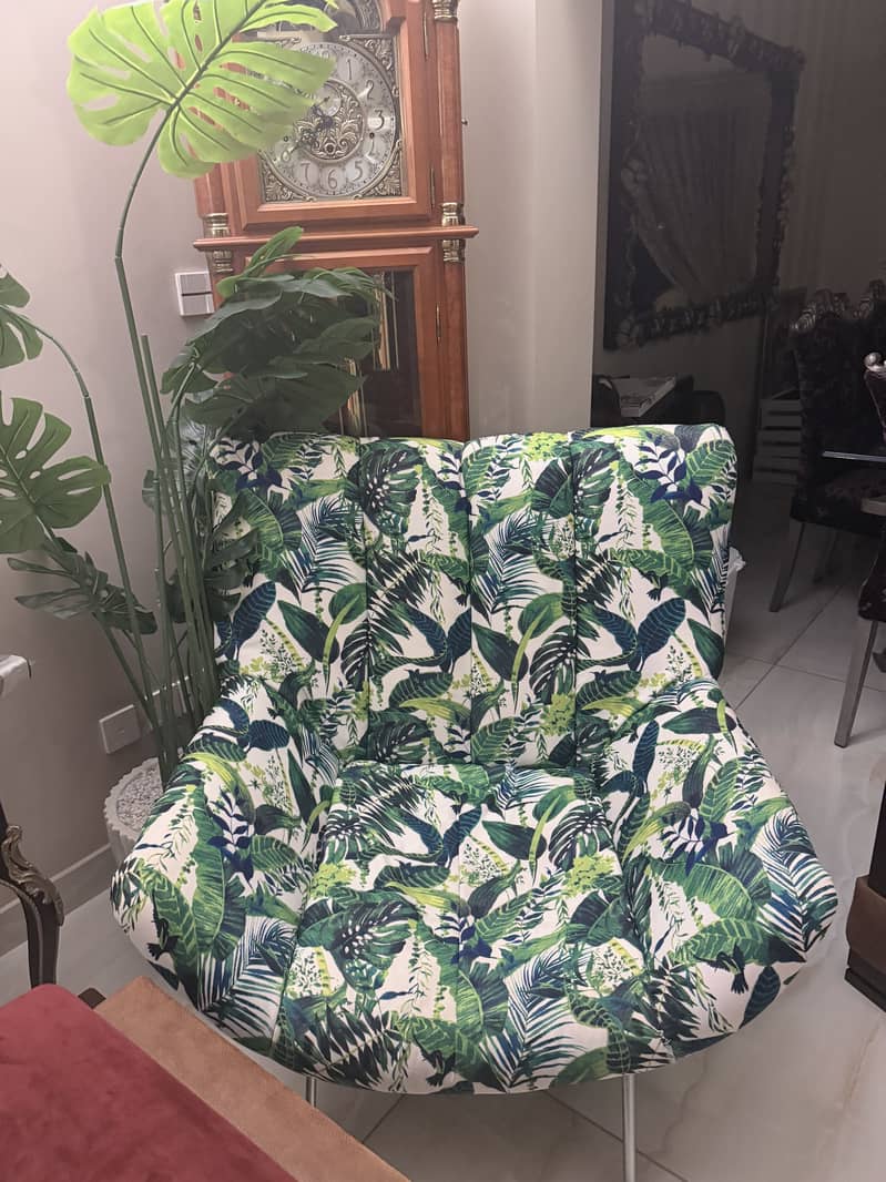 Statement chair 1