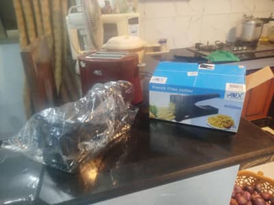 toster and potato cutter for french fries