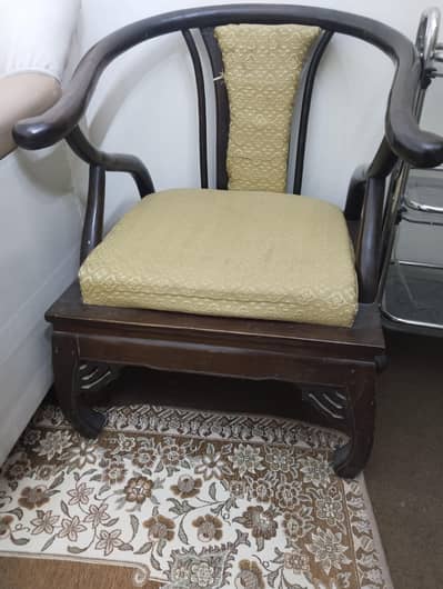Solid Wooden Sofa Set – 4 Seater | Good Condition