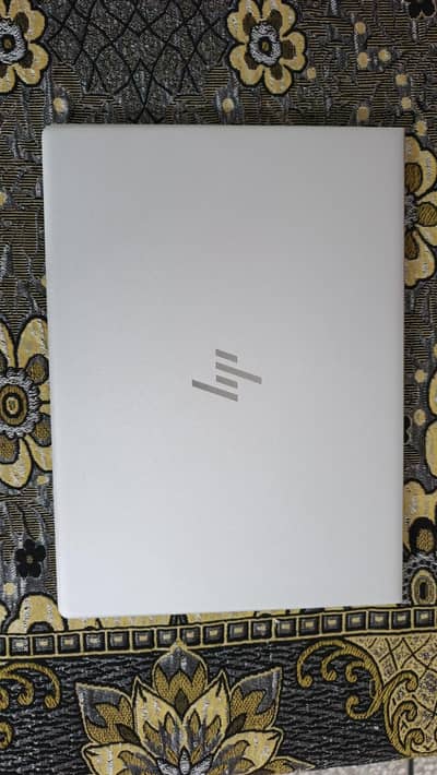 HP EliteBook 830 G3