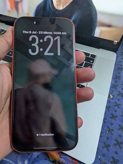 Apple iPhone 17 Pro with box and original wire