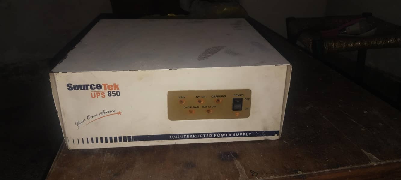 source tech UPS 850 0
