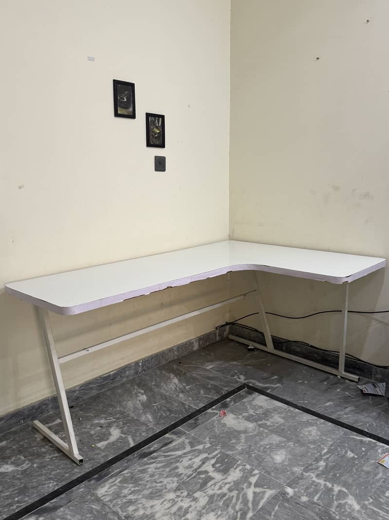 Gaming table 3