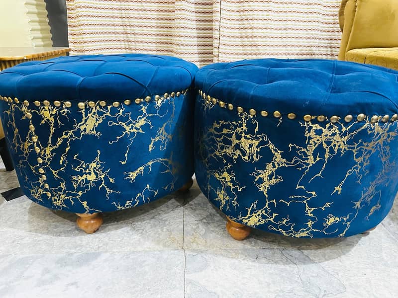 stools 0
