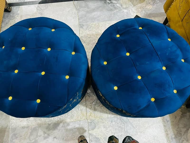 stools 1