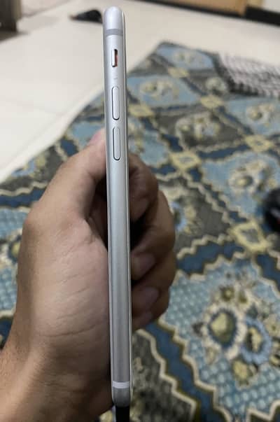 Apple iPhone 8