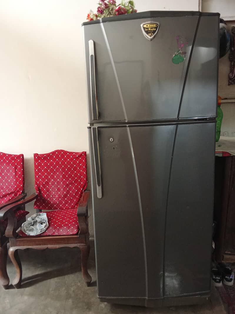 refrigerator 0