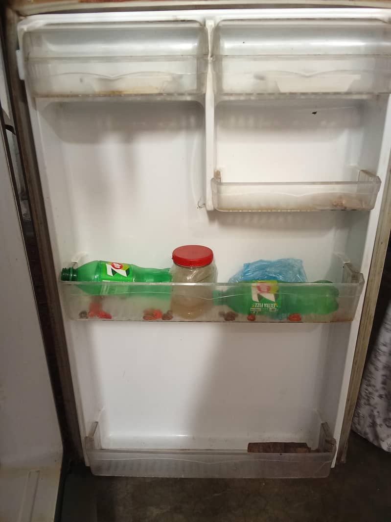 refrigerator 5