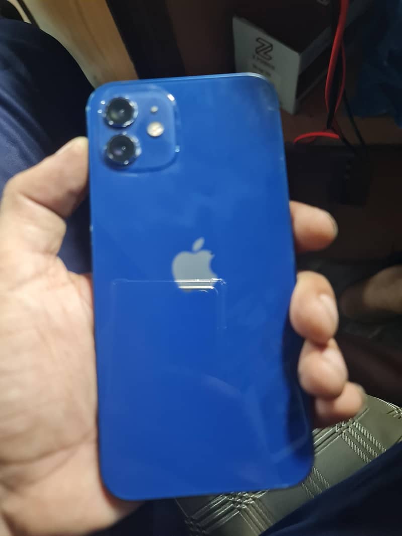 Apple iPhone 12 2