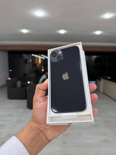 Apple iPhone 13