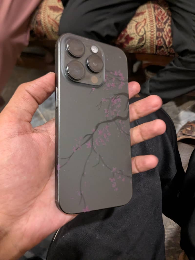 iphone 15 pro 4