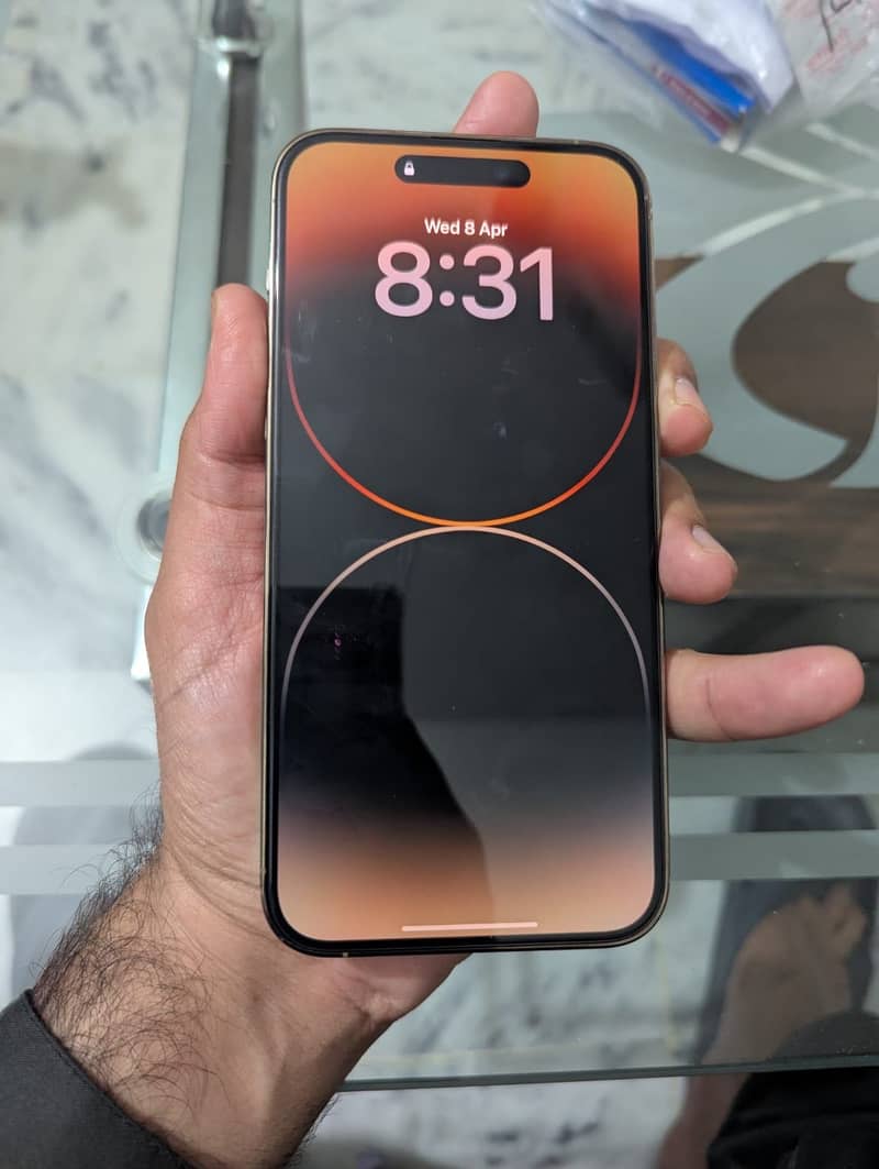 Apple iPhone 14 Pro Max 6