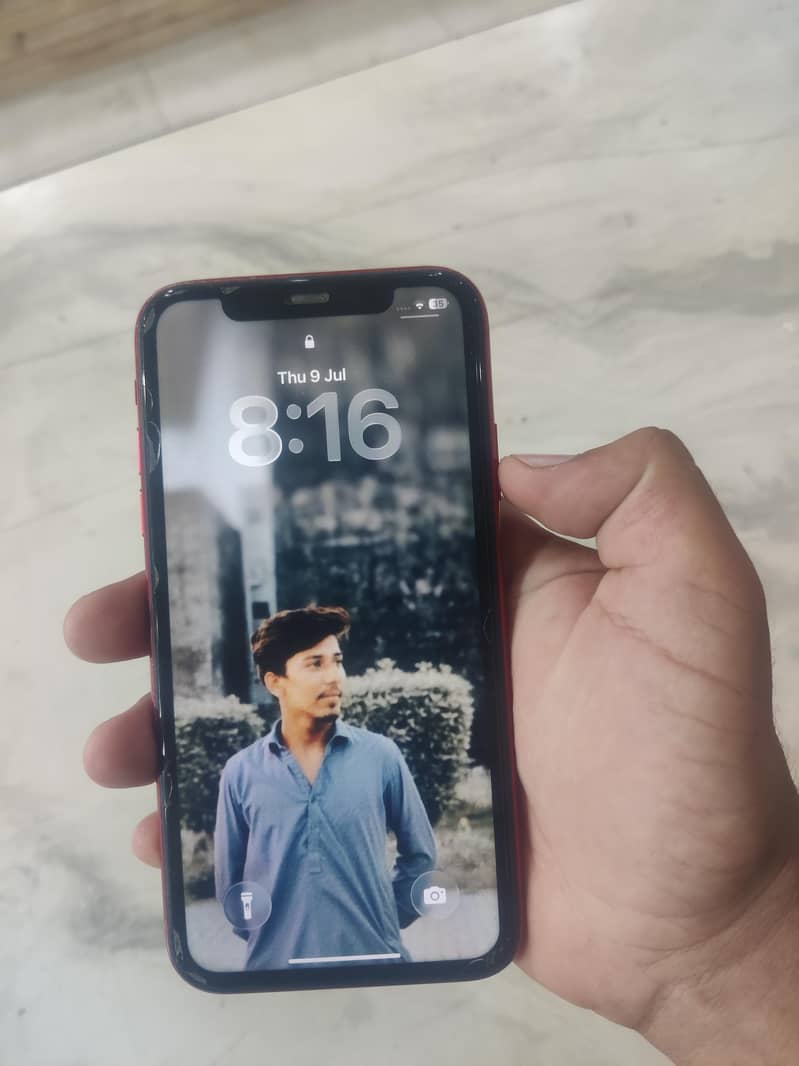 Apple iPhone 11 3