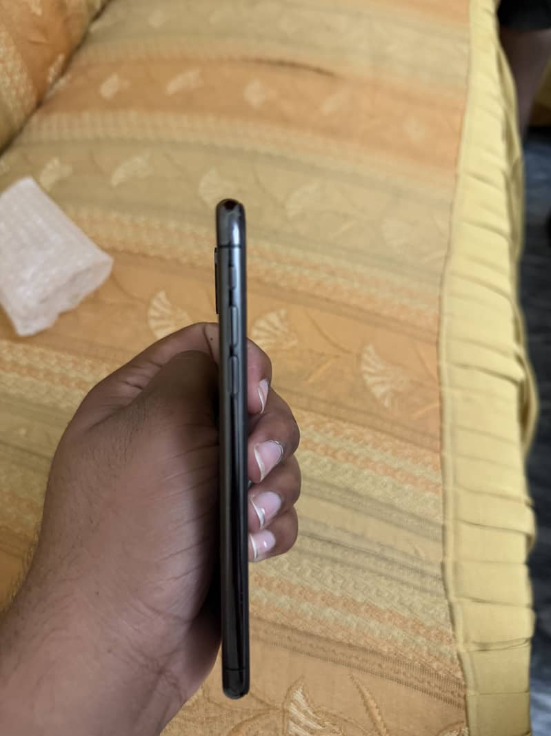 Apple iPhone X 2
