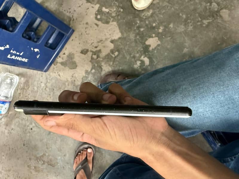 Google Pixel 6 4