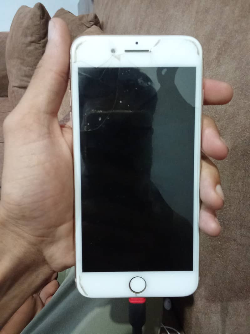 Apple iPhone 8 Plus 0