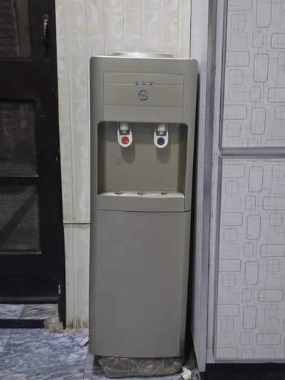 dawlance water dispenser
