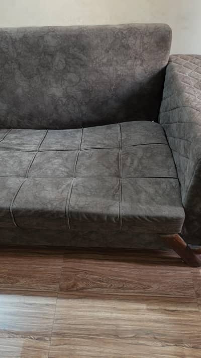 5 sitter sofa with central table