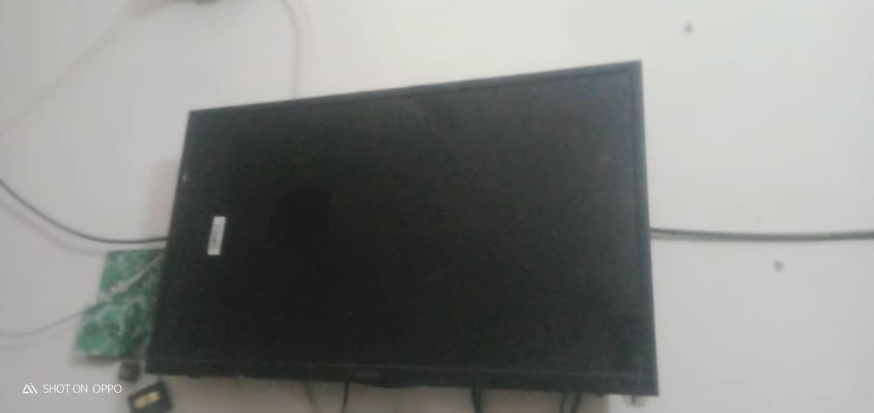 LED 32" 0