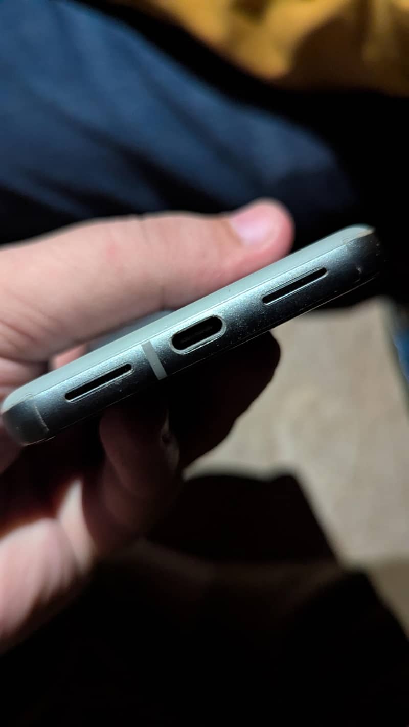 Google Pixel 8 3