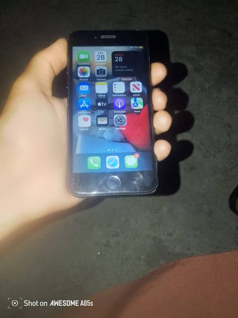 Apple iPhone 7 1