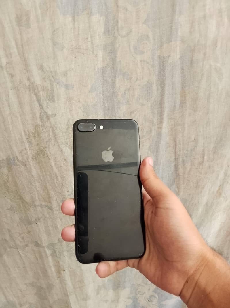 Apple iPhone 7 Plus 0