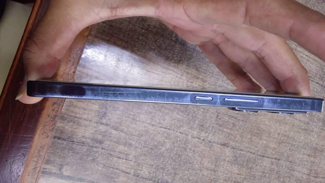 Infinix Note 40 5