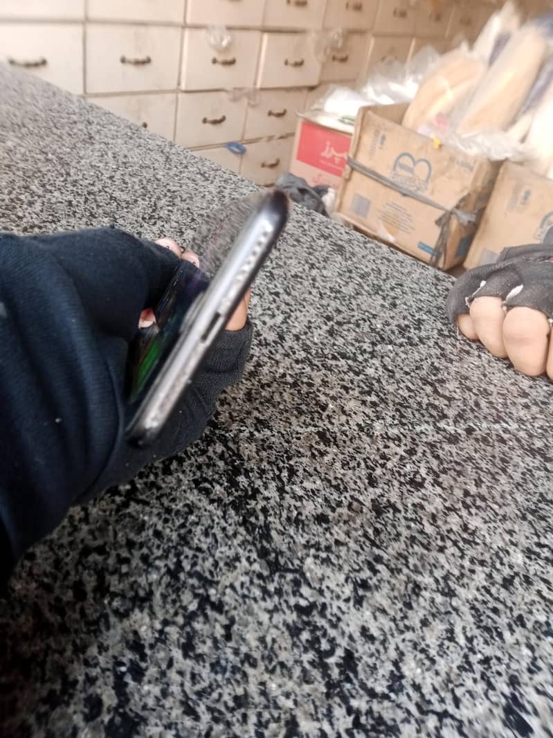 Apple iPhone 7 4