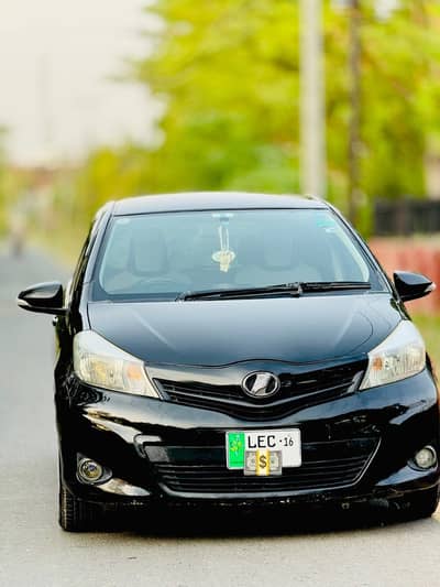 Toyota Vitz 2016